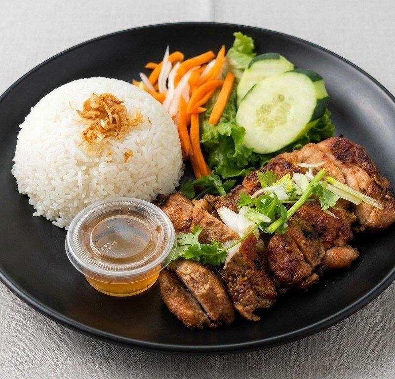 #16 Lemongrass Chicken Rice